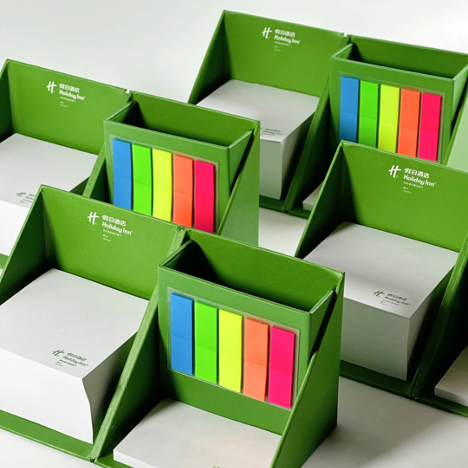 Customized Gifts – Office supplies