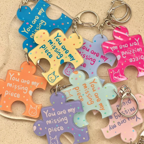 Customized Gifts – Pendants and badges
