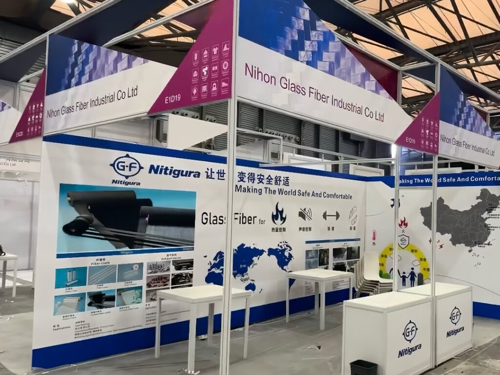 Modular aluminum booth